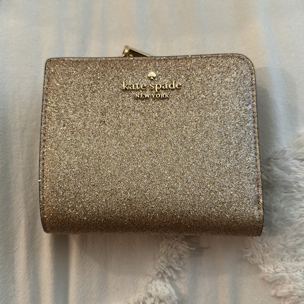 BNWT Kate Spade Boxed Glitter L-Zip Bifold Wallet